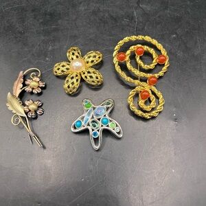 Elegant Gold and Silver Brooch Set